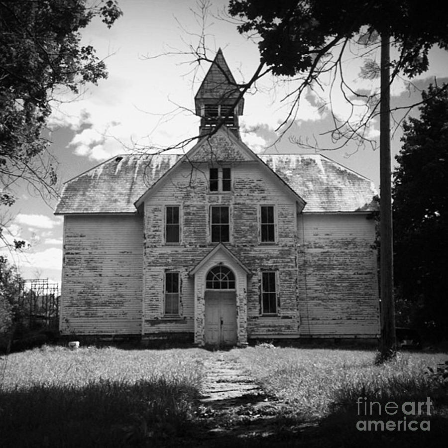 Black And White Digital Art - Old School House by Theresa Fiacchi