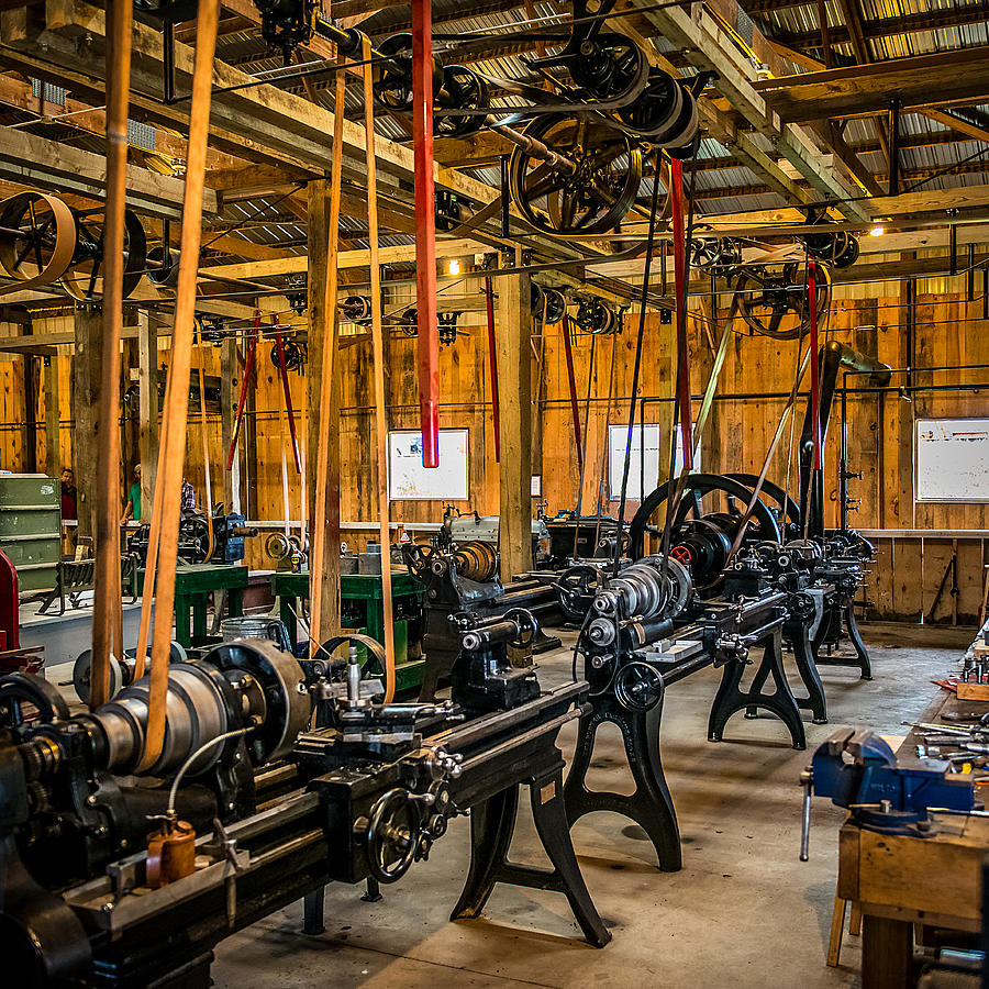 Old School Machine Shop Photograph by Paul Freidlund