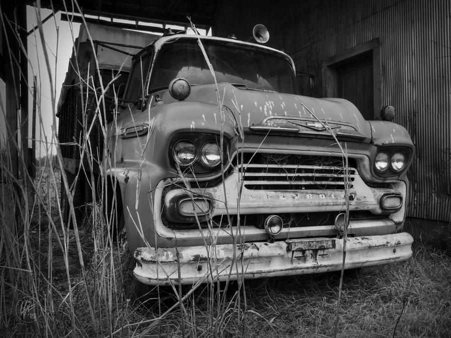 Old Spartan 001 BW Photograph by Lance Vaughn