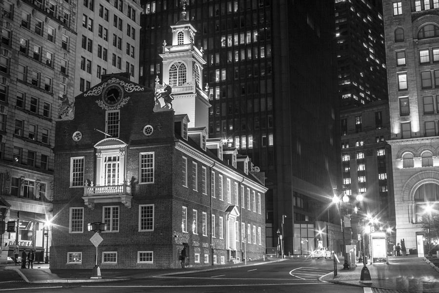 Old State House and Street in Boston  Photograph by John McGraw