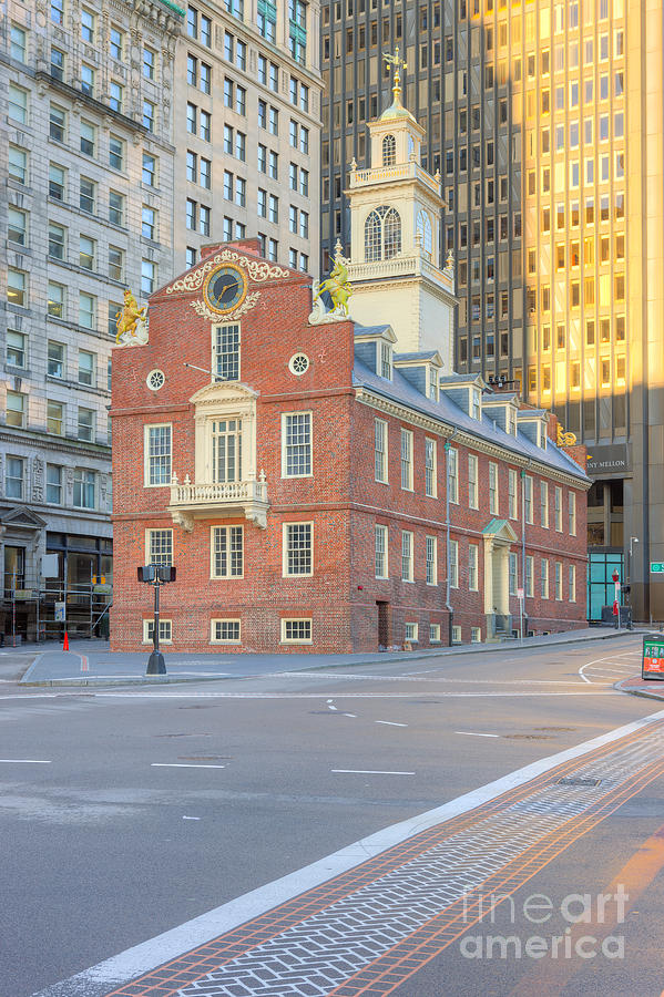 Old State House V Photograph by Clarence Holmes