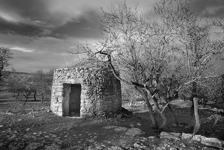 Nature Photograph - Old stone cottage by Guido Montanes Castillo