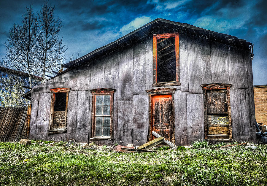 Old Storage Barn Photograph by Paul Beckelheimer