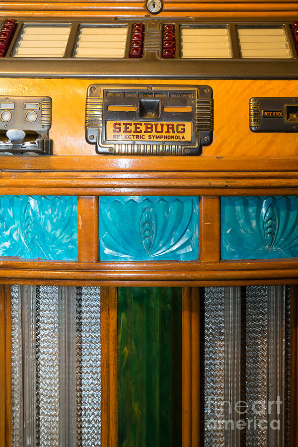 Old Vintage Seeburg Jukebox DSC2801 Photograph by Wingsdomain Art and Photography