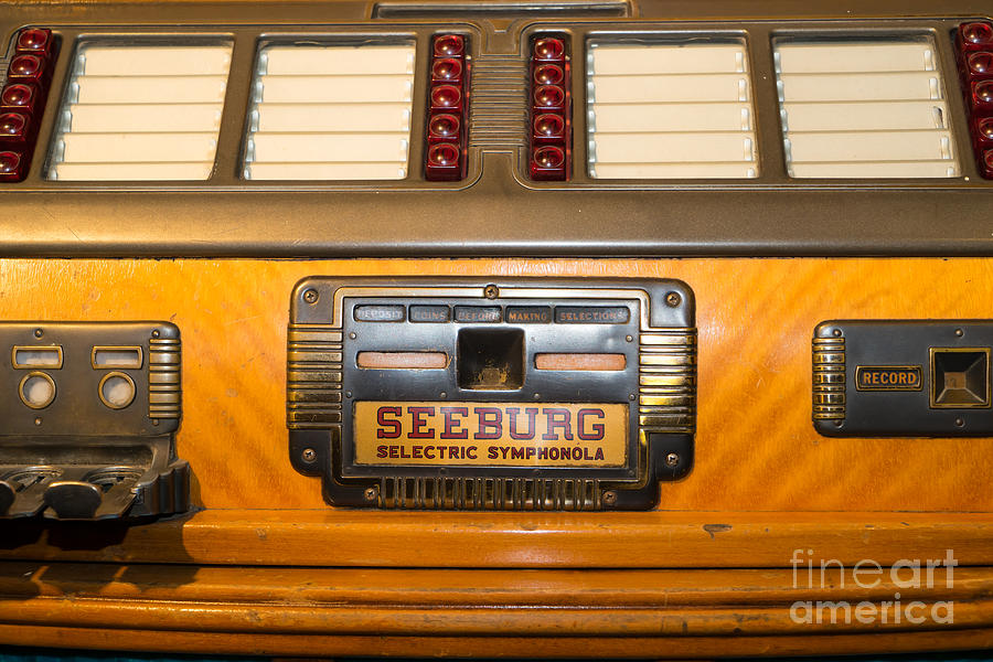 Old Vintage Seeburg Jukebox DSC2805 Photograph by Wingsdomain Art and Photography