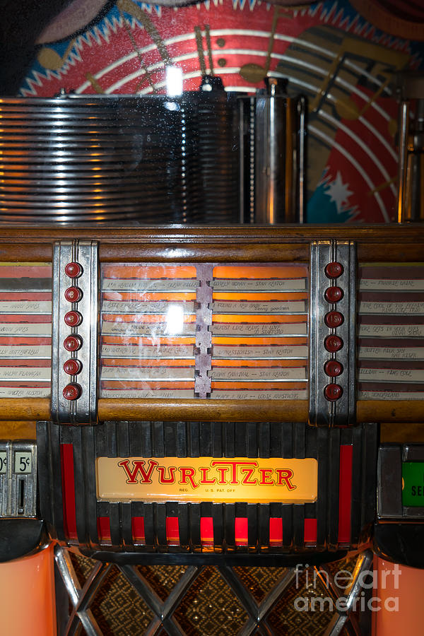 Music Photograph - Old Vintage Wurlitzer Jukebox DSC2705 by Wingsdomain Art and Photography