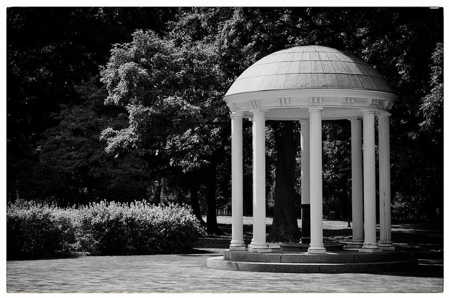 University Of North Carolina Photograph - Old Well at UNC by Georgia Clare