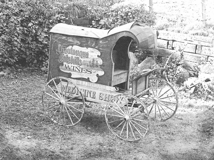 Old Wine Wagon Photograph by Frank Wilson