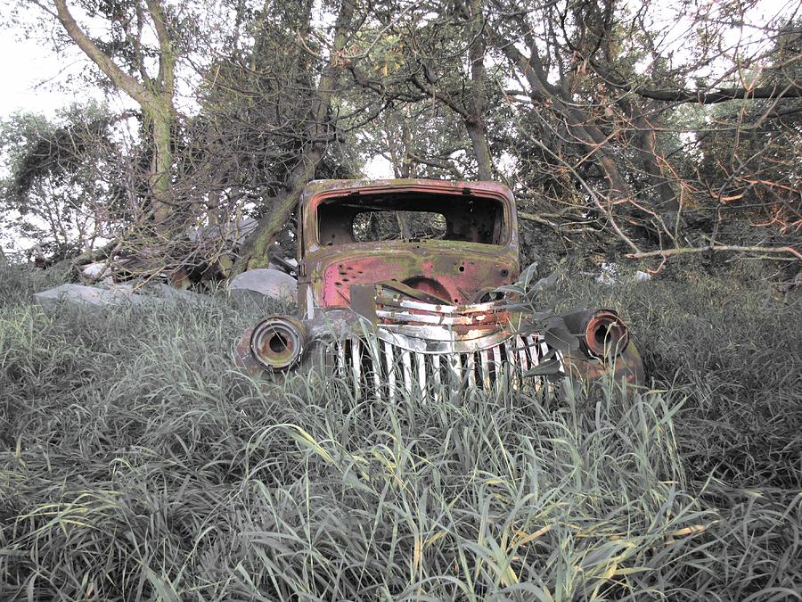 Ole Junk Truckin Photograph by Laurie Wilcox