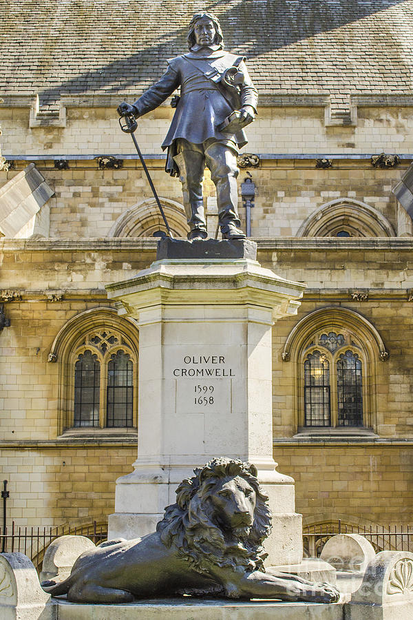 Oliver Cromwell Statue Photograph by Linsey Williams
