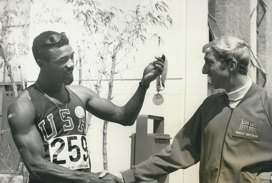 Olympic games in Mexico David Hemery Receives congratulations from John ...