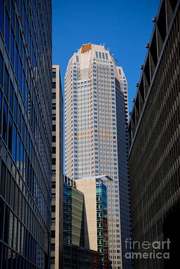 Pittsburgh Photograph - One Mellon Bank Center Chatham Center by Amy Cicconi