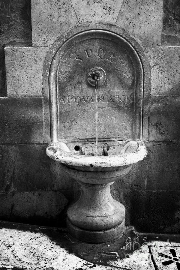 City Photograph - One of the many public freshwater drinking fountains to be found around downtown Rome Lazio Italy by Joe Fox