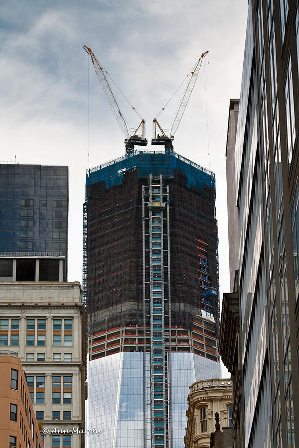 2011 Photograph - One World Trade Center by Ann Murphy