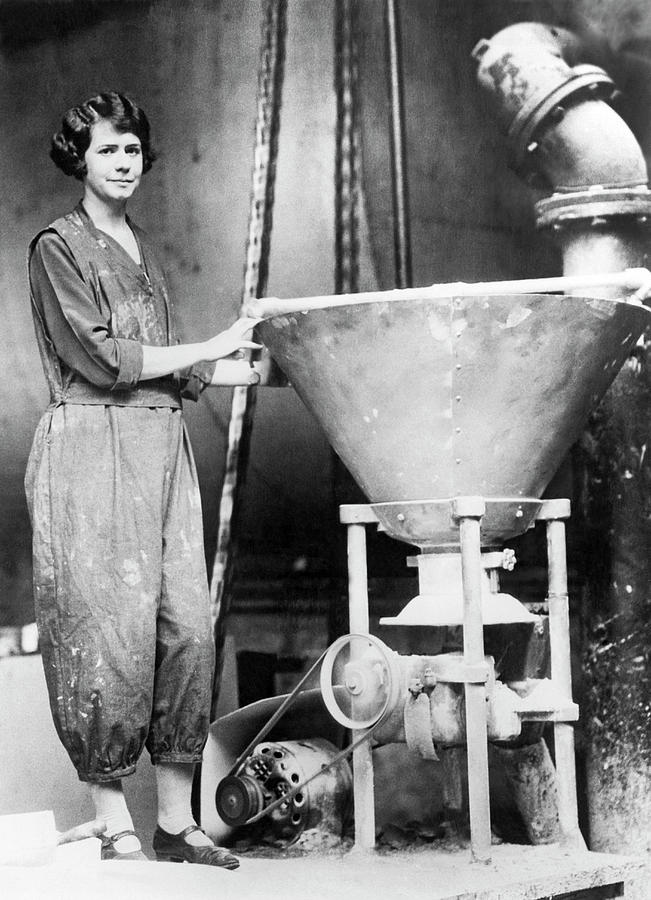Only Woman Chemical Engineer Photograph by Underwood Archives