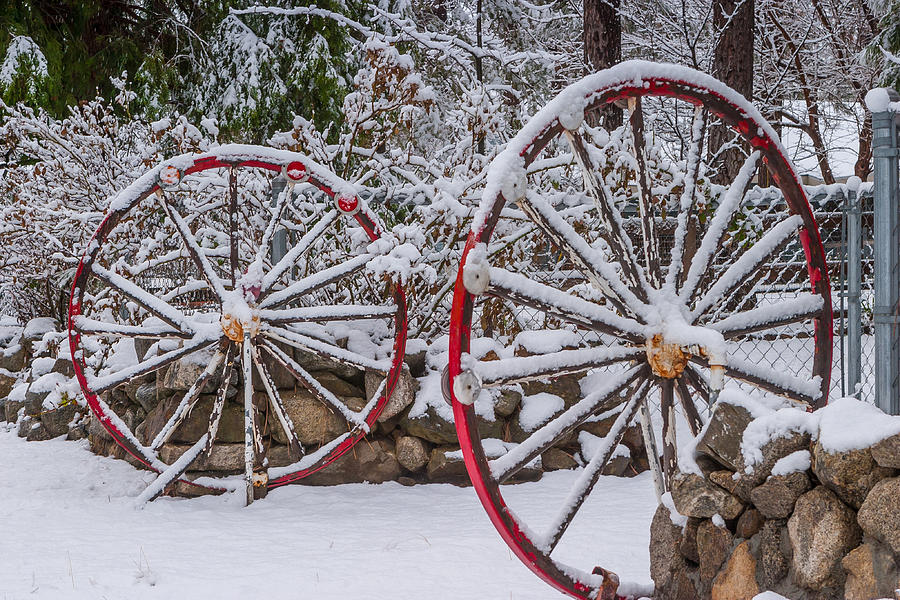 OO Wagon Wheels Photograph by Scott Campbell