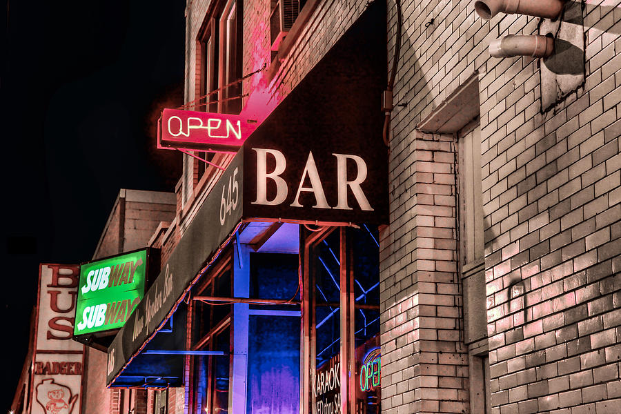 Milwaukee Photograph - Open Bar by Ray Congrove