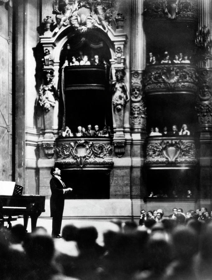 Opera Star Tito Schipa Photograph by Underwood Archives