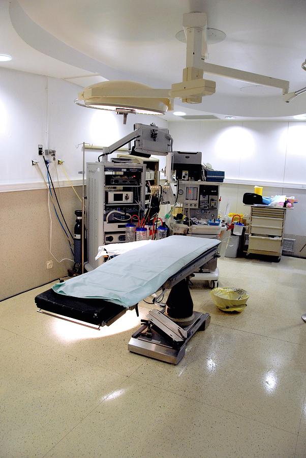 Operating Theatre Photograph by Aj Photo/science Photo Library