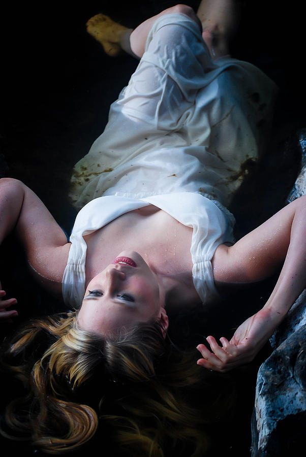 Portrait Photograph - Ophelia by Kimberly Deverell
