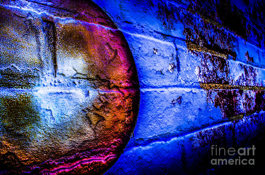 Orbiting The Wall Photograph by Michael Arend