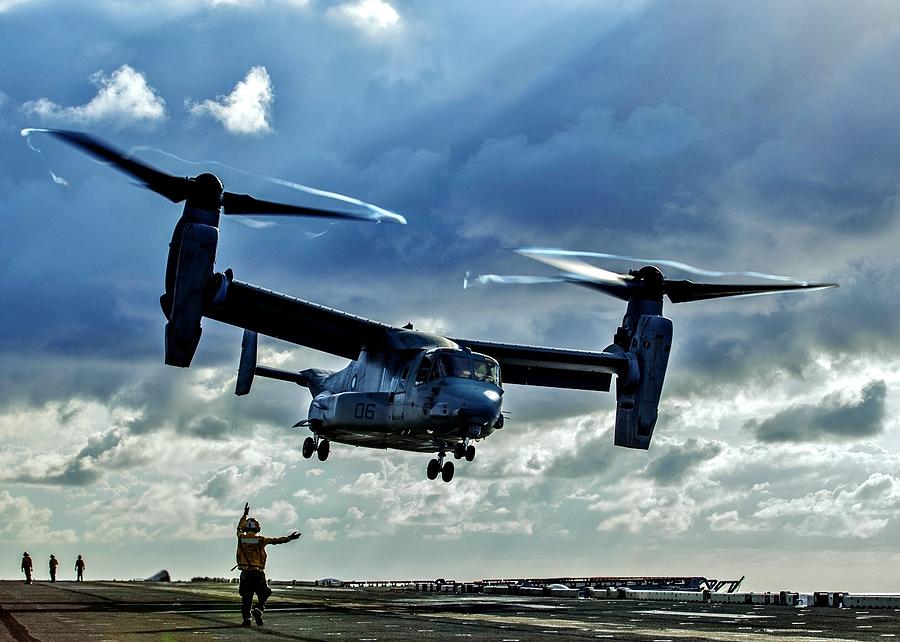 Osprey Approach Photograph by Benjamin Yeager