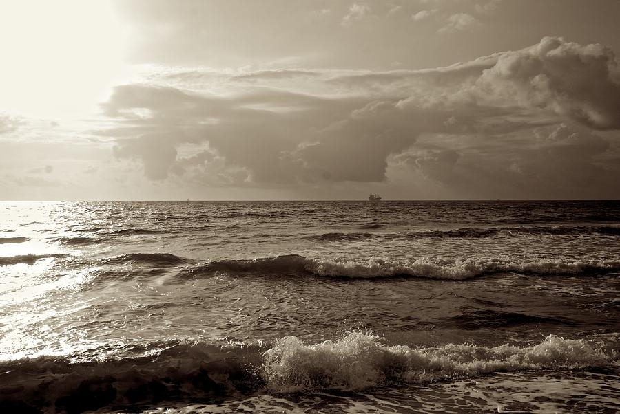 Out To Sea Photograph by Eric Tressler