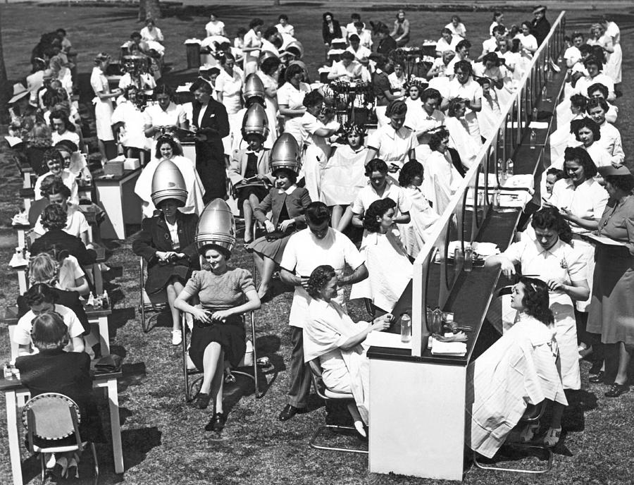 Outdoor Beauty Salon Test Photograph by Underwood Archives