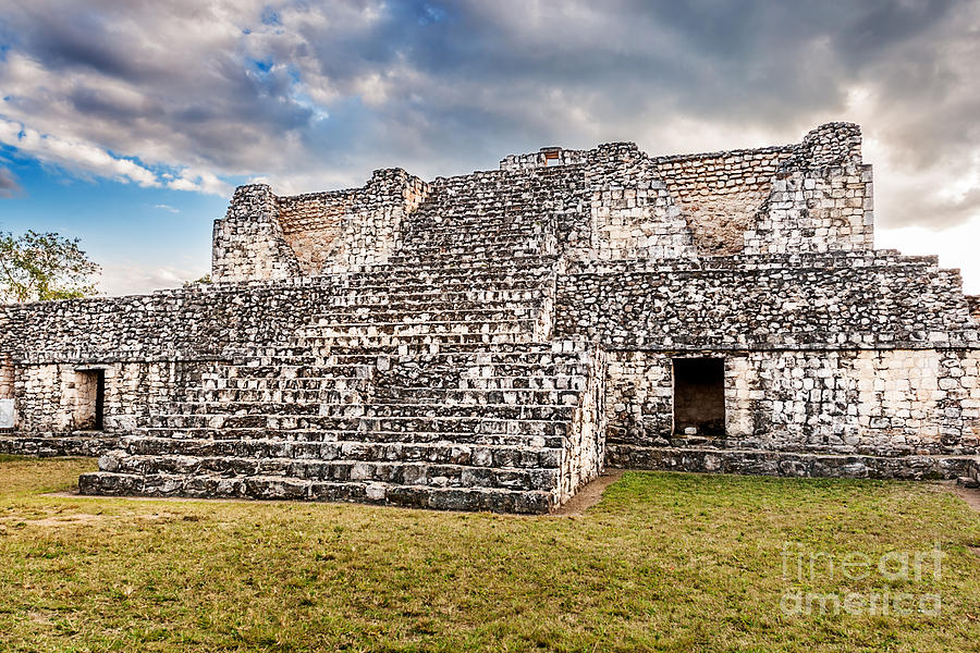 Mayan Photograph - Oval Palace Ek Balam by Jo Ann Snover