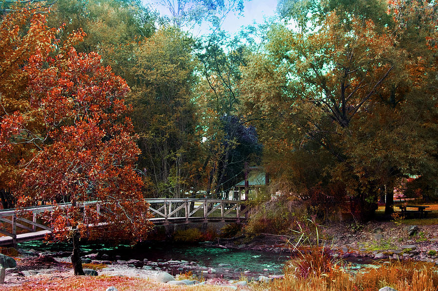 Ovens River Painting - Ovens River Near Bright by Glen Johnson
