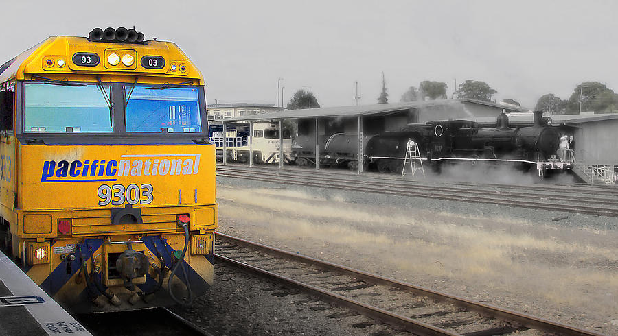 Pacific National 9303 02 Photograph by Kevin Chippindall