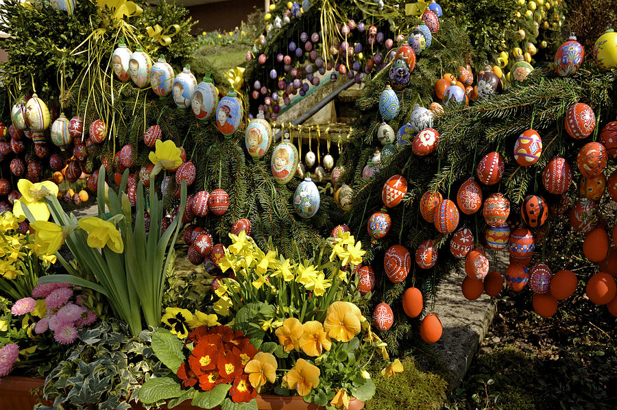 Easter Photograph - Painted eggs on Well in Franconia Germany by David Davies