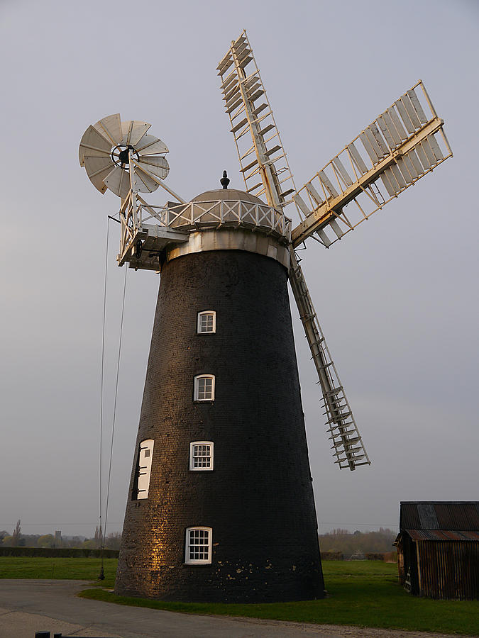 Pakenham Windmill 2 Photograph by Richard Reeve