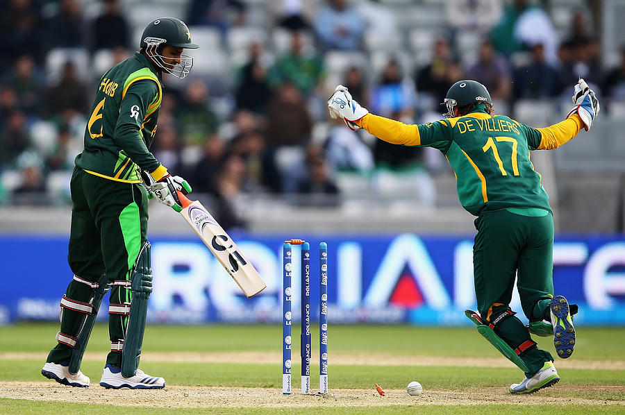 Pakistan v South Africa: Group B - ICC Champions Trophy Photograph by Matthew Lewis-ICC
