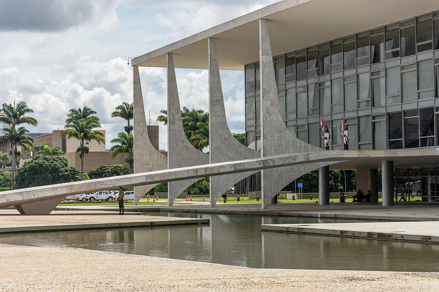 Palacio Do Planalto, Brasilia, Brazil Photograph by Vitor Marigo - Fine ...