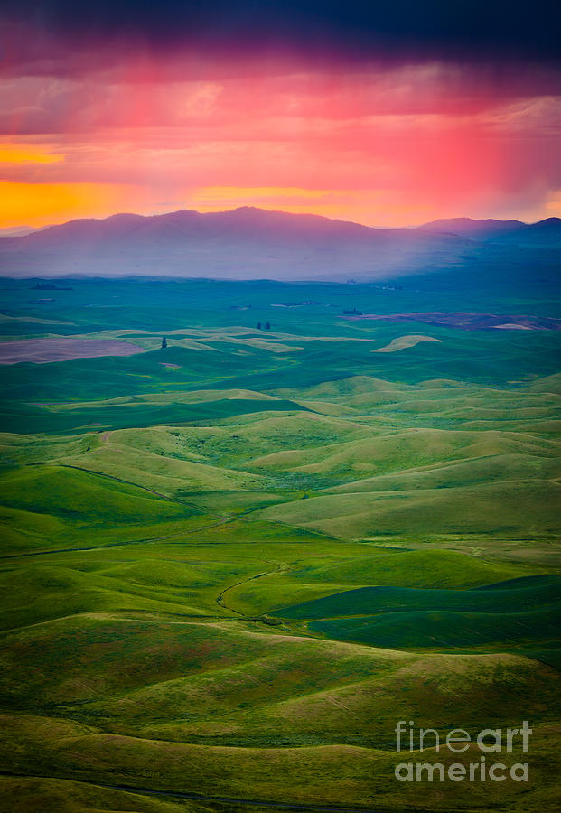 Palouse Storm at Dawn Photograph by Inge Johnsson