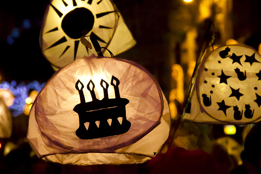 Paper lanterns Photograph by Gavin Bates