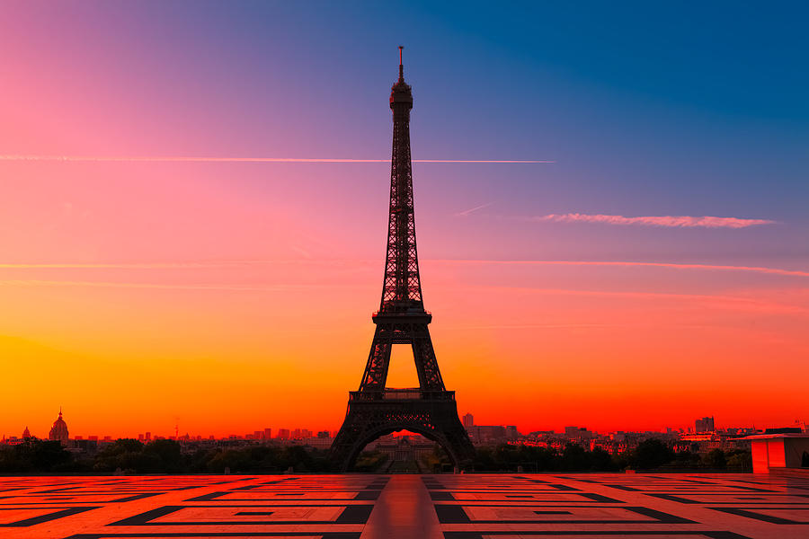 Paris 16 Photograph by Tom Uhlenberg - Fine Art America