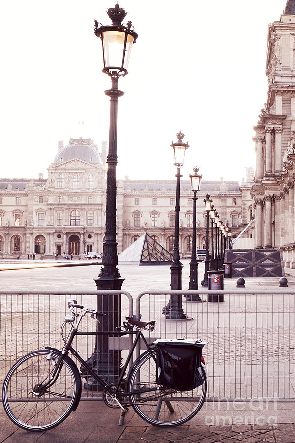 Paris Bicycle Louvre Museum - Paris Bicycle Street Lantern - Paris Bicycle Louvre Museum Street Lamp Photograph by Kathy Fornal