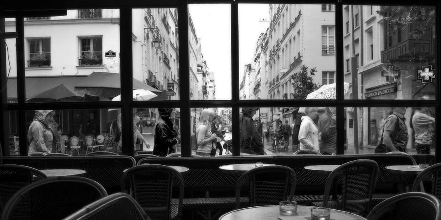 Paris Cafe Photograph by Ng Hock How