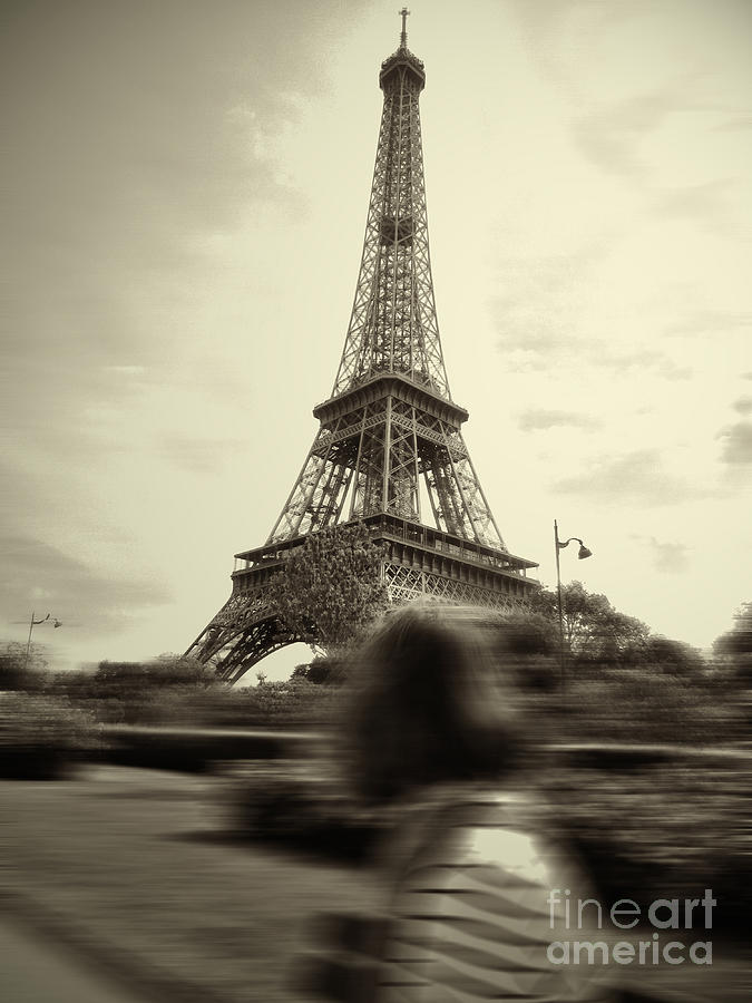 Paris Photograph - Paris fast 1 by Enrique Collado