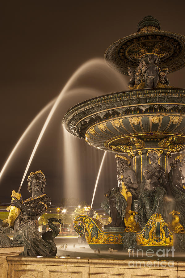Paris Fountain Photograph by Brian Jannsen