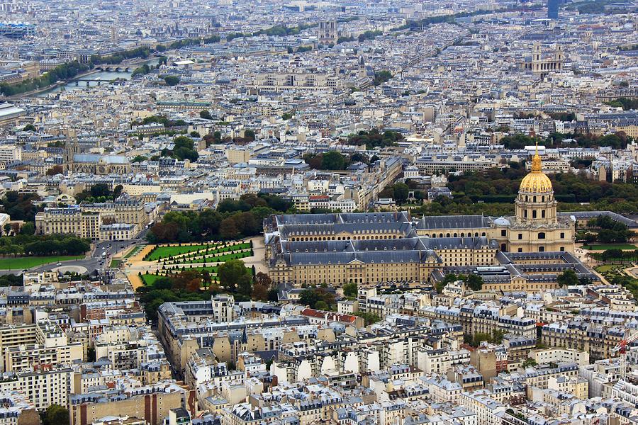 Paris Photograph by Kari Mergenhagen - Fine Art America