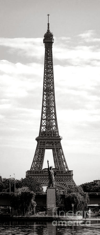 Paris Manhattan Photograph by Olivier Le Queinec
