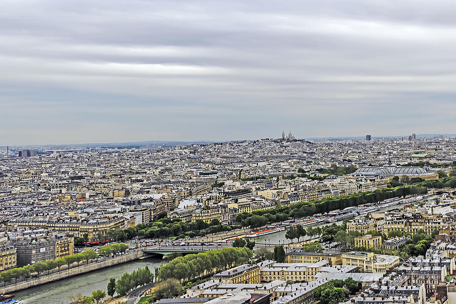 Parisian Splendor Photograph by Elvis Vaughn