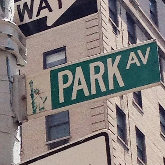 Sign Photograph - Park Avenue.

#bigappled #newyork by Eve Tamminen