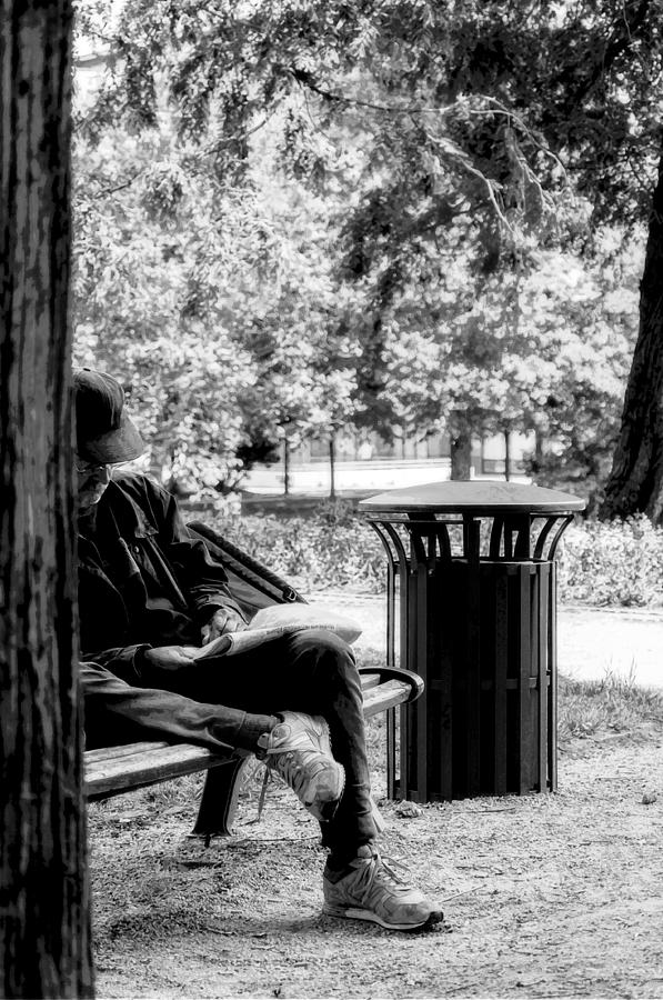 Black And White Photograph - Park Chillout Reading by Yevgeni Kacnelson