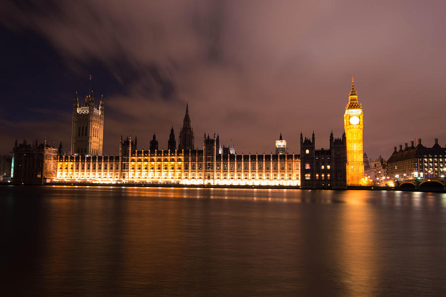 London Photograph - Parliament Hours by Musa GULEC