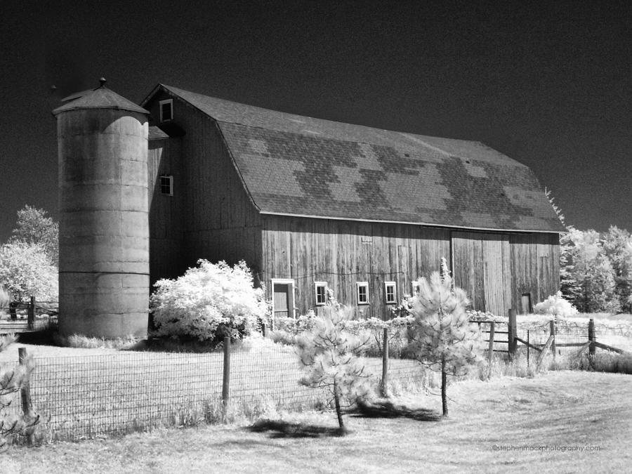 Black And White Photograph - Patchwork Roof Barn by Stephen Mack