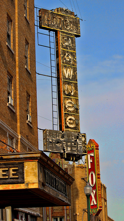 Pawnee Hotel Photograph by Sylvia Thornton